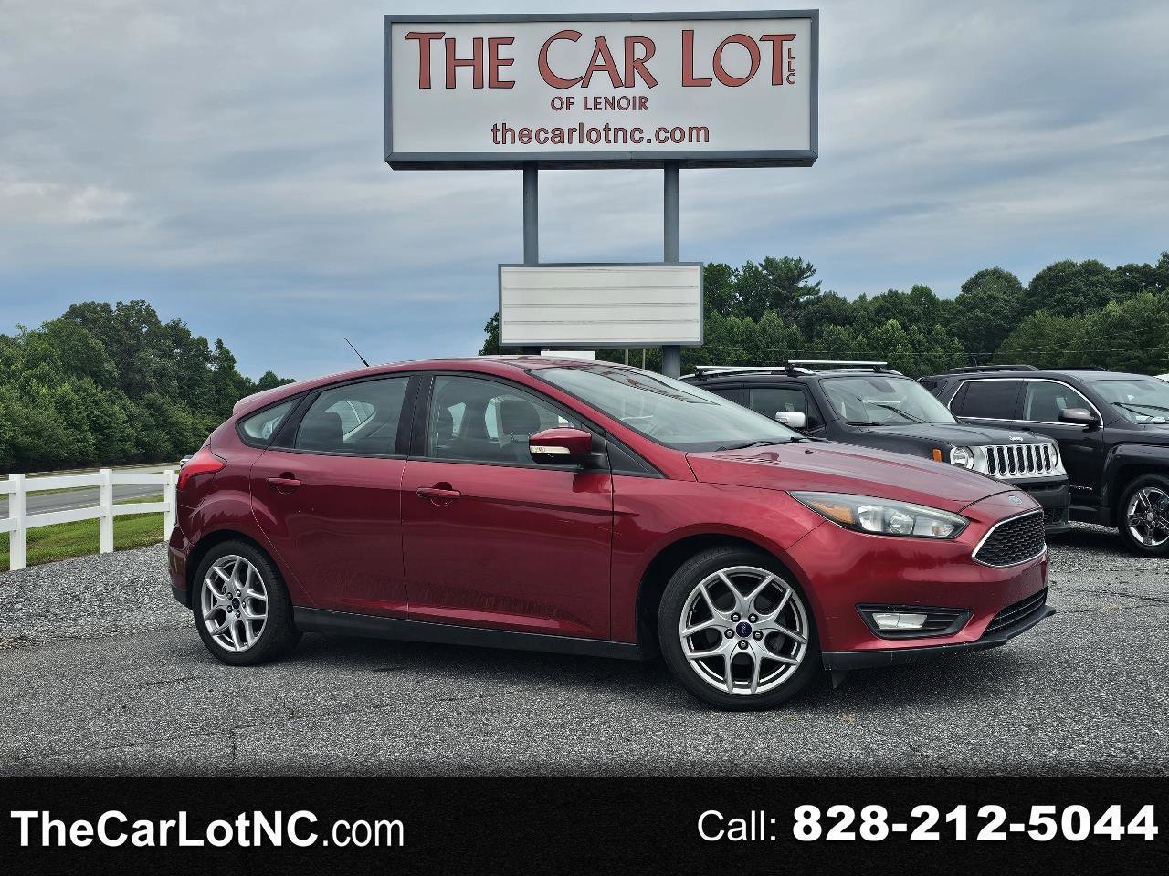 Used 2015 Ford Focus SE w/ Equipment Group 201A image 1