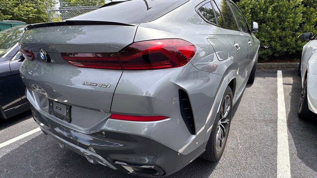 Used 2025 BMW X6 xDrive40i w/ Premium Package AWD/4WD image 8