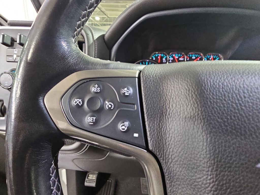 Used 2018 Chevrolet Silverado 1500 High Country image 21