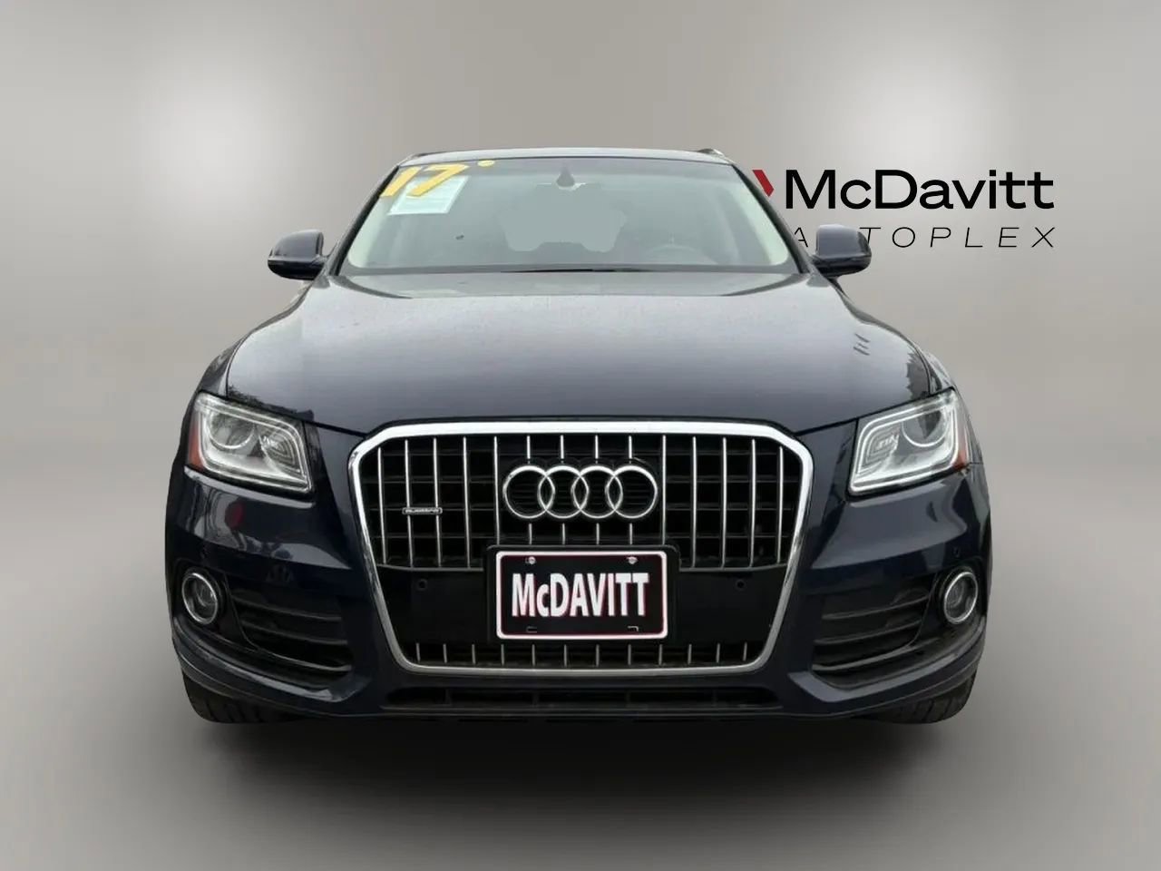 Used 2017 Audi Q5 2.0T Premium Plus w/ Technology Package AWD/4WD image 2