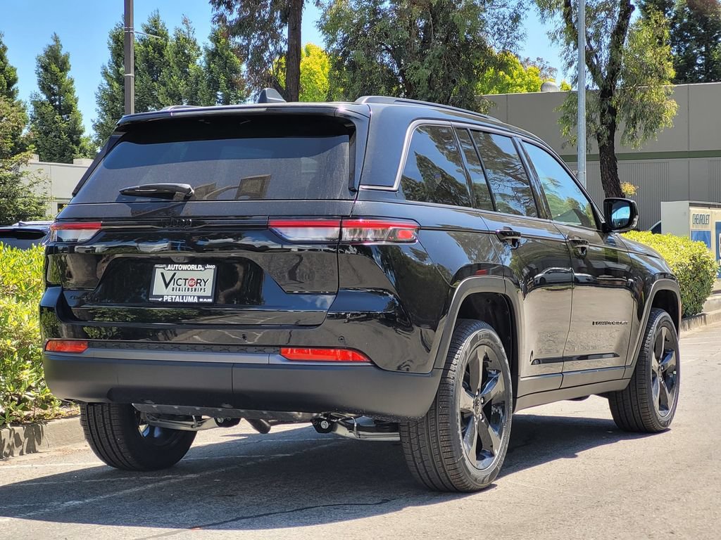 New 2026 Jeep Grand Cherokee Limited w/ Limited Altitude Package AWD/4WD image 3
