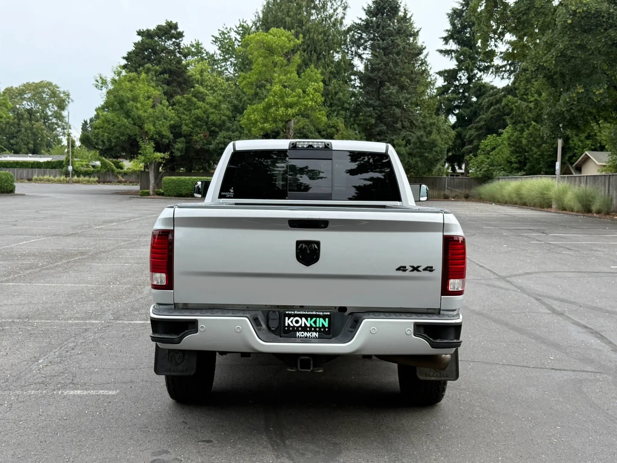 Used 2018 RAM 2500 Laramie w/ Sport Appearance Group AWD/4WD image 4
