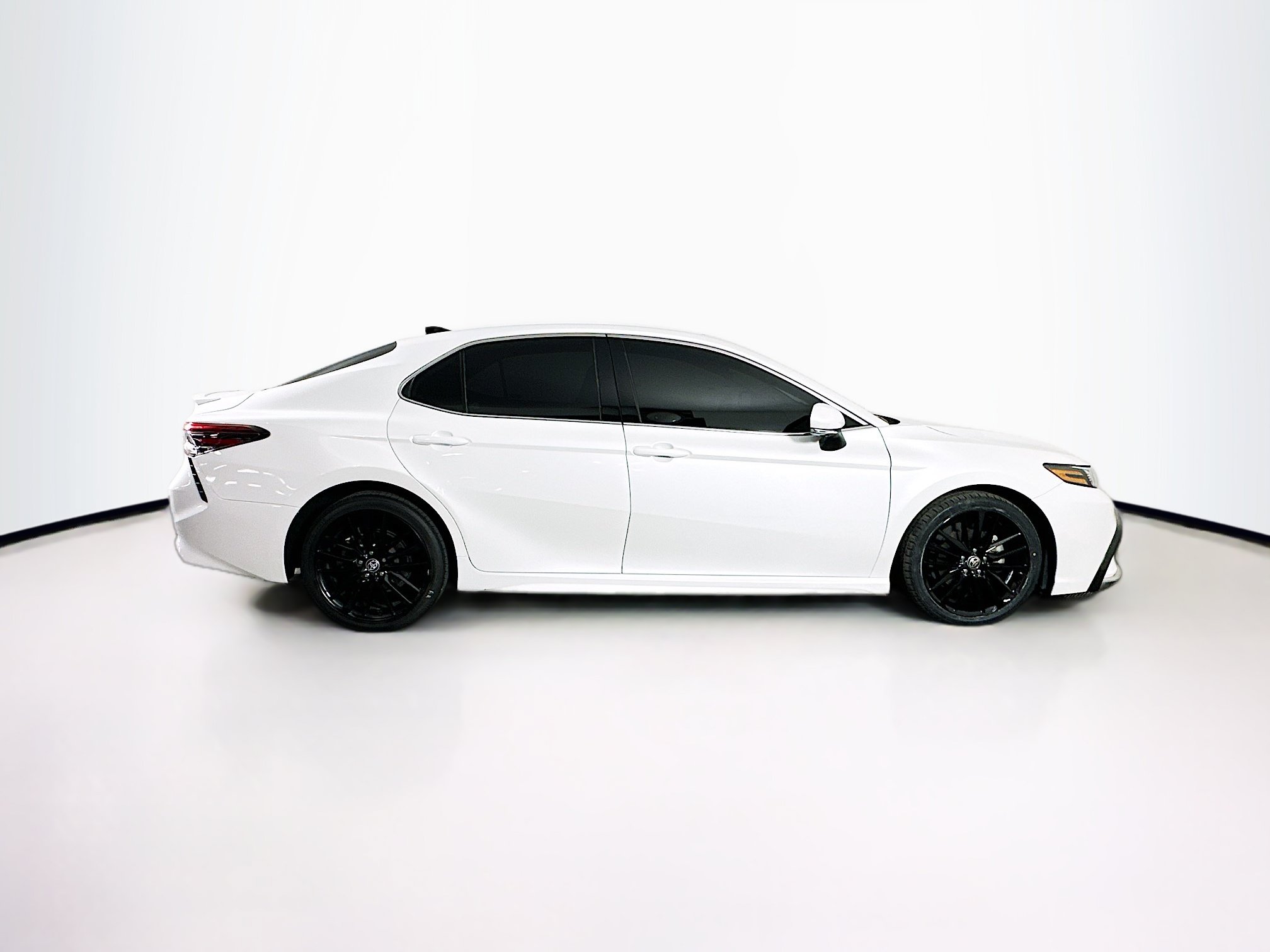Used 2024 Toyota Camry XSE w/ Navigation Package FWD image 10
