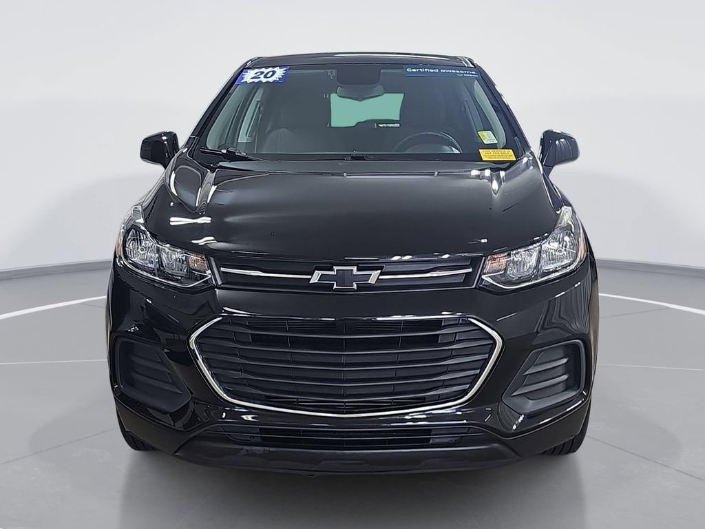 Used 2020 Chevrolet Trax LS w/ Tint and Cruise Package AWD/4WD image 10