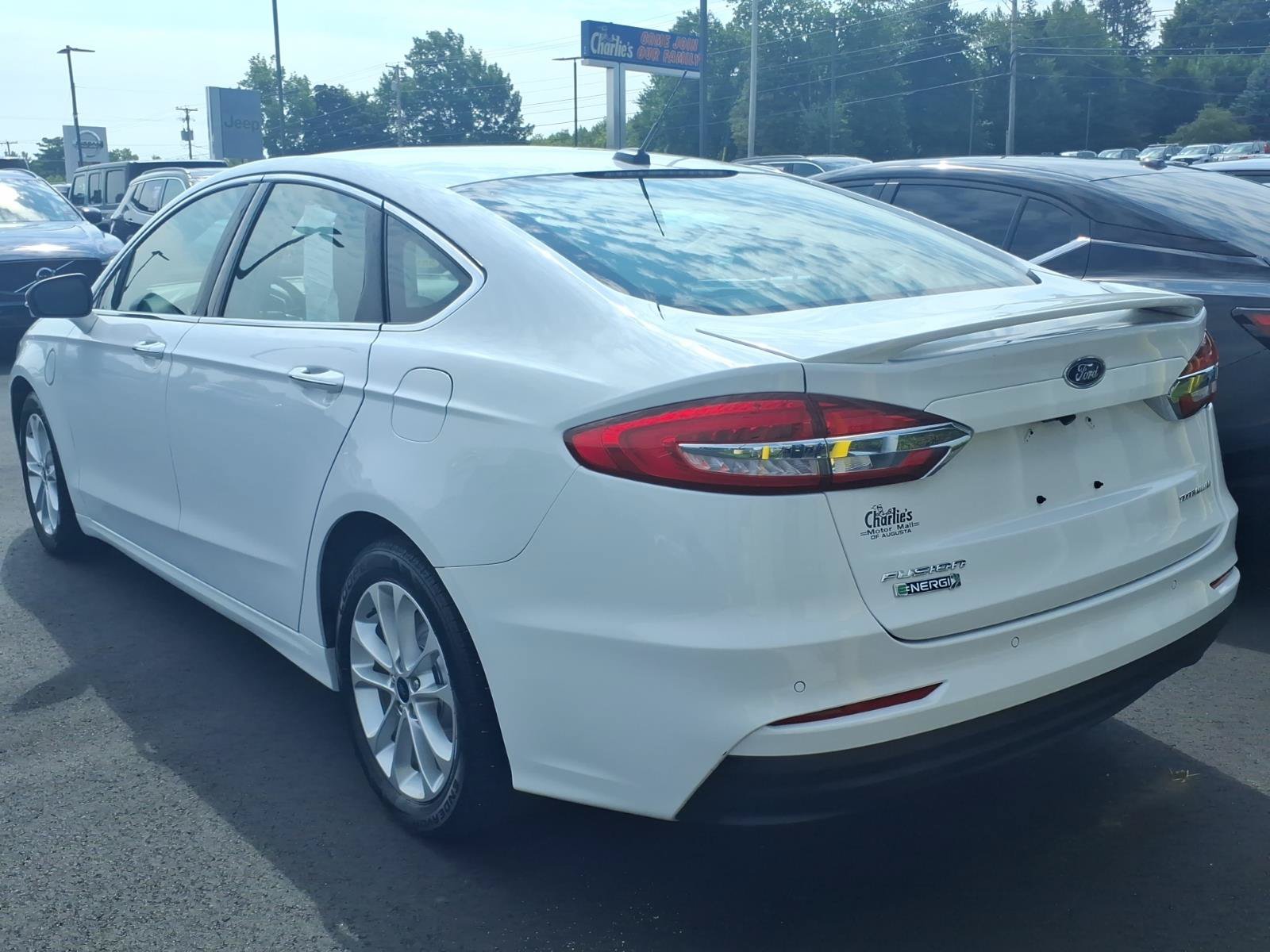 Used 2019 Ford Fusion Energi Titanium FWD image 5