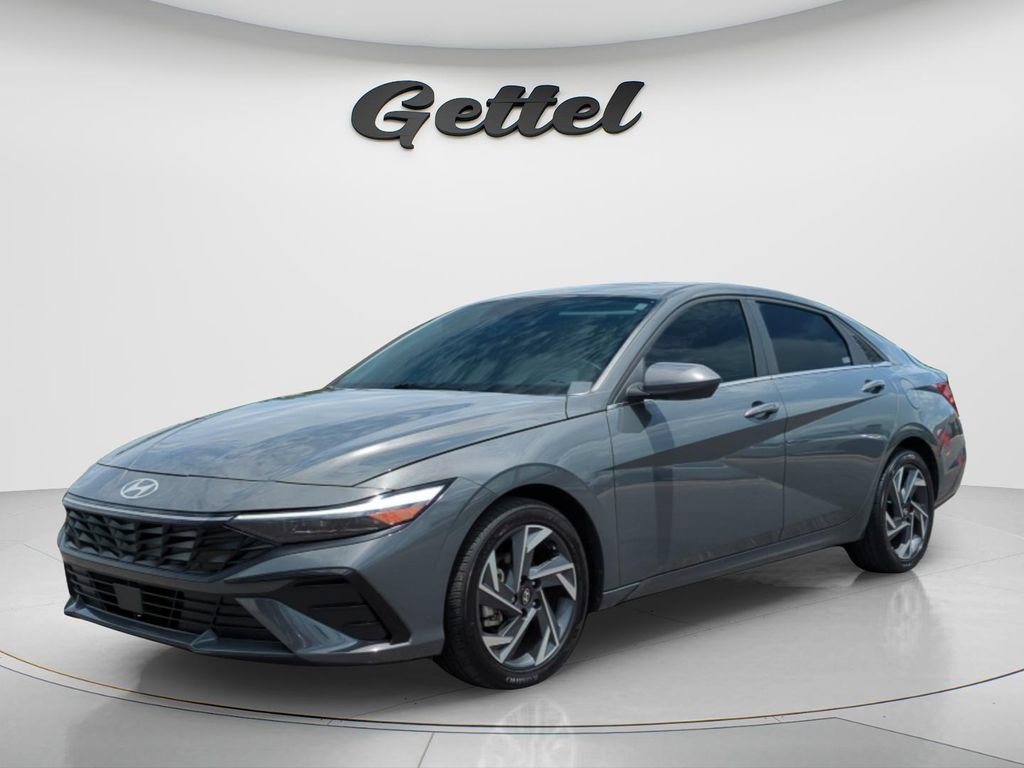 Used 2021 Hyundai Elantra SEL FWD image 2