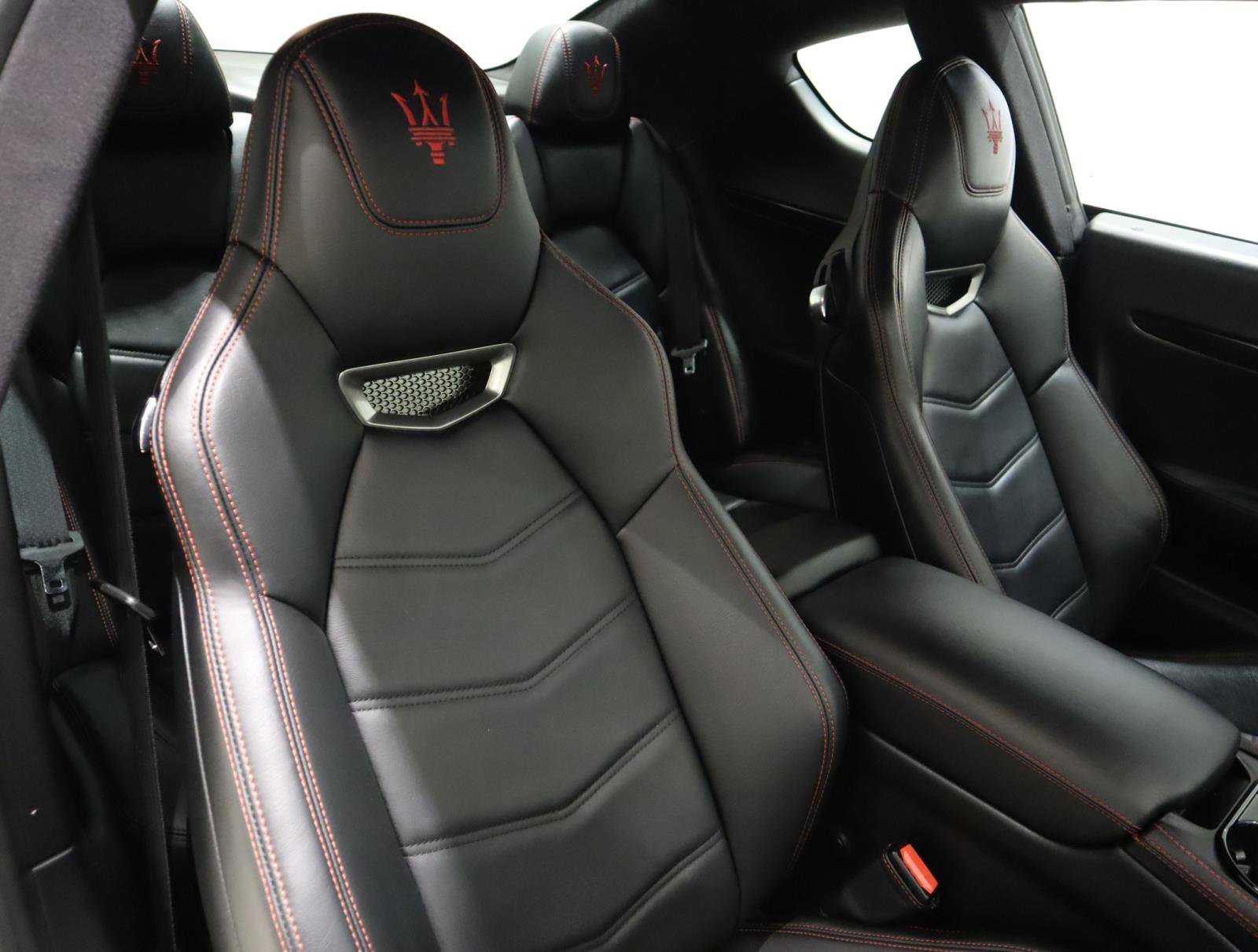 Used 2018 Maserati GranTurismo Sport image 15