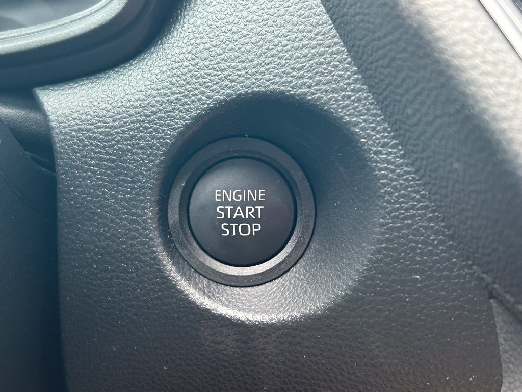 Used 2026 Toyota Corolla Cross LE FWD image 24