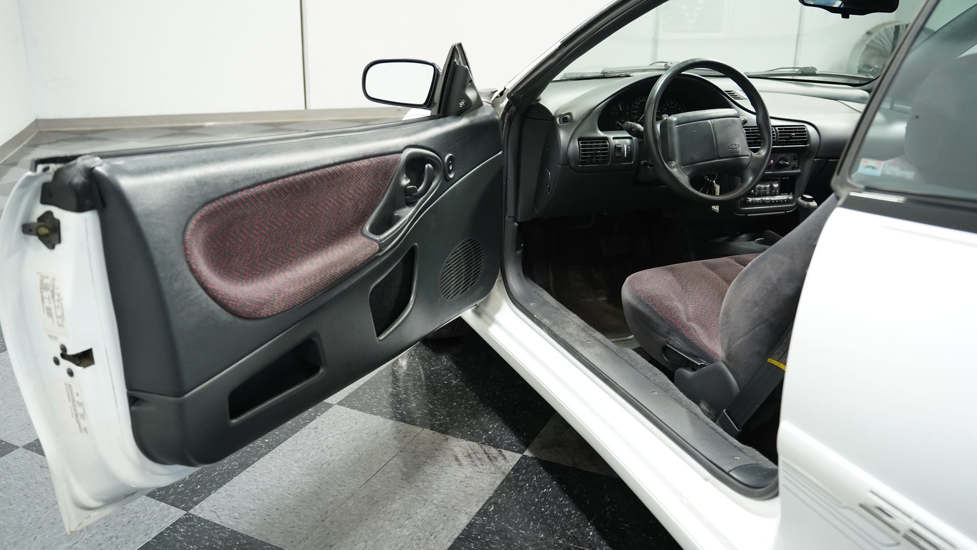 Used 1999 Chevrolet Cavalier Z24 image 28