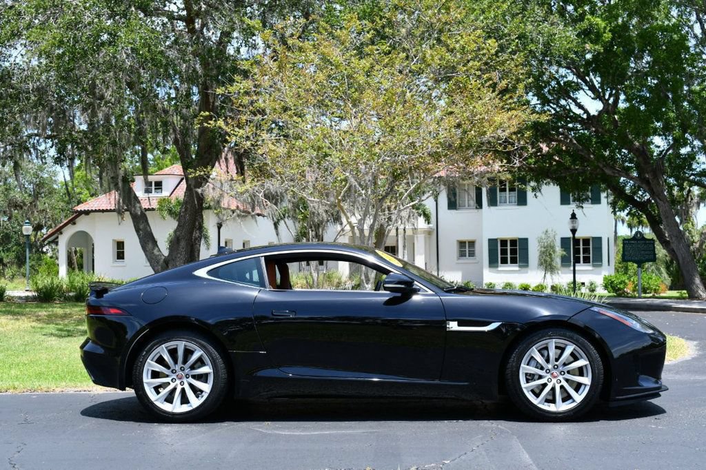 Used 2018 Jaguar F-TYPE Coupe RWD image 27