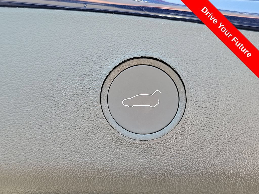 Used 2023 Tesla Model 3 Performance AWD/4WD image 25