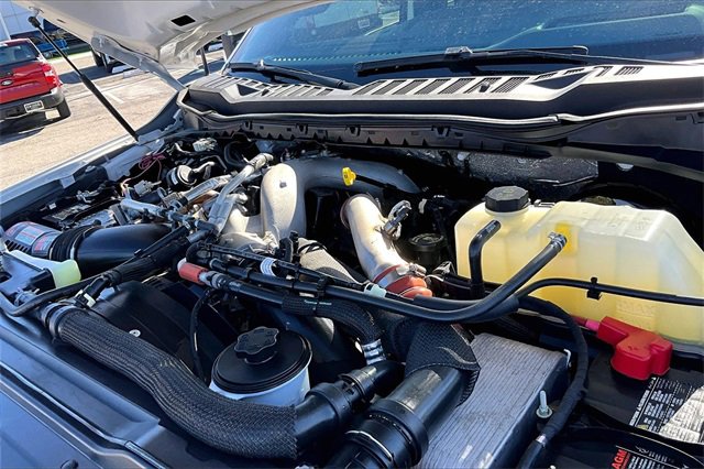 Used 2024 Ford F350 Platinum w/ FX4 Off-Road Package image 32