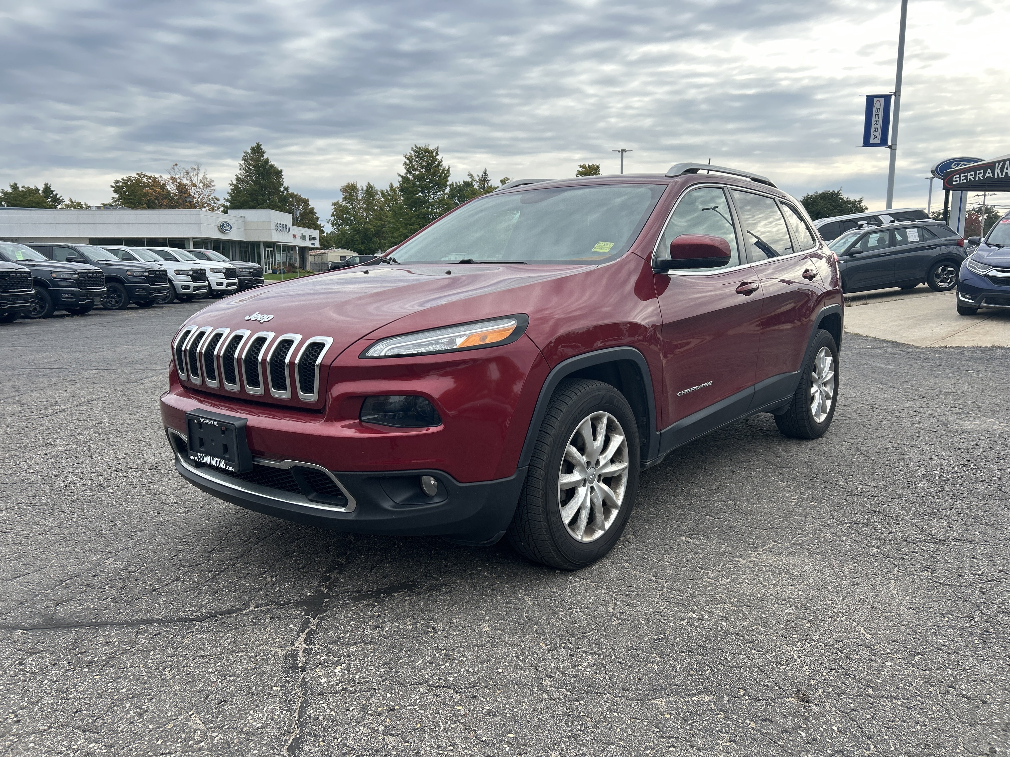 Used 2016 Jeep Cherokee Limited AWD/4WD image 8