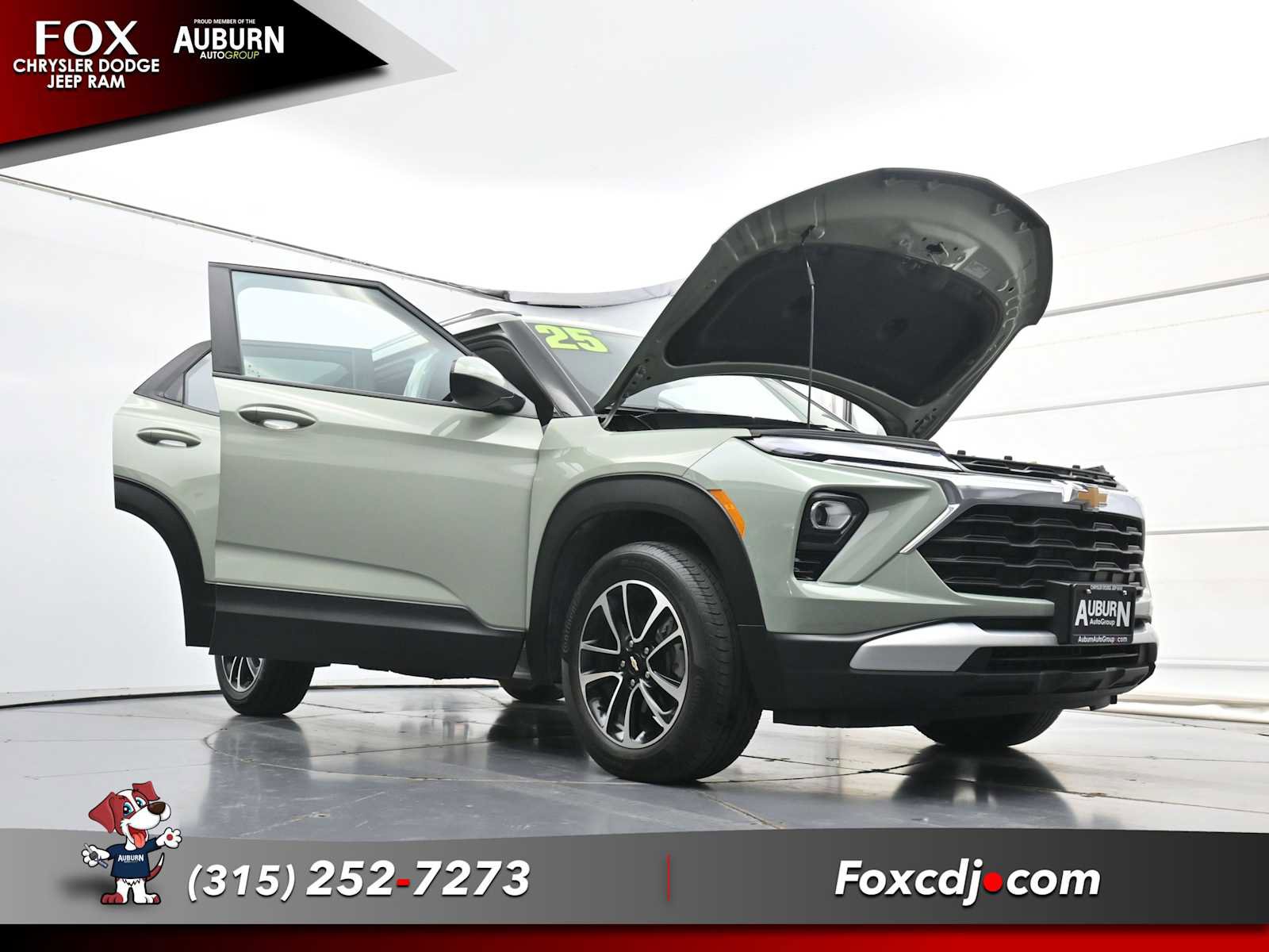 Used 2025 Chevrolet TrailBlazer LT w/ LT Cold Weather Package AWD/4WD image 34