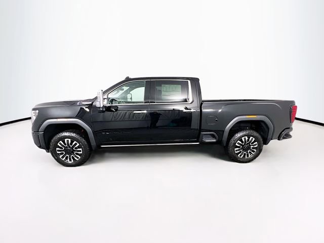 New 2026 GMC Sierra 3500 Denali Ultimate w/ LPO, Black Badging Package image 4