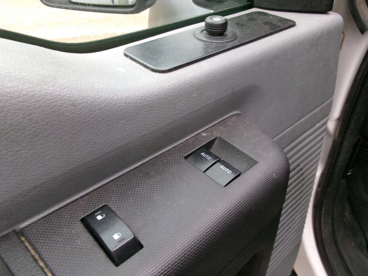 Used 2015 Ford F450 XL w/ Power Equipment Group image 15