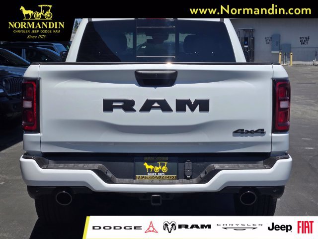 New 2026 RAM 1500 Express AWD/4WD image 5