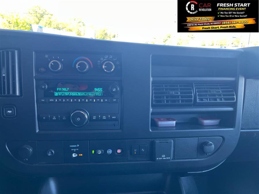 Used 2024 Chevrolet Express 3500 LT w/ LT Preferred Equipment Group RWD image 18