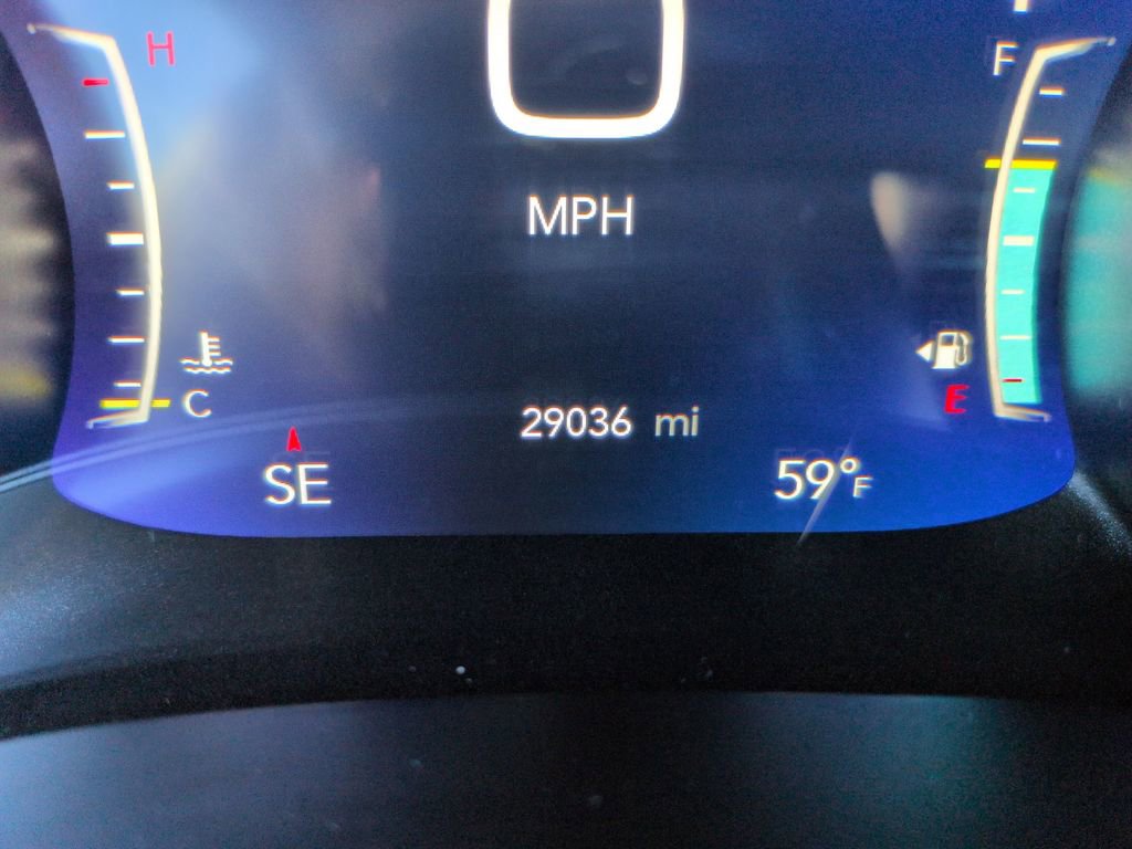 Used 2025 Chrysler Pacifica Select FWD image 16