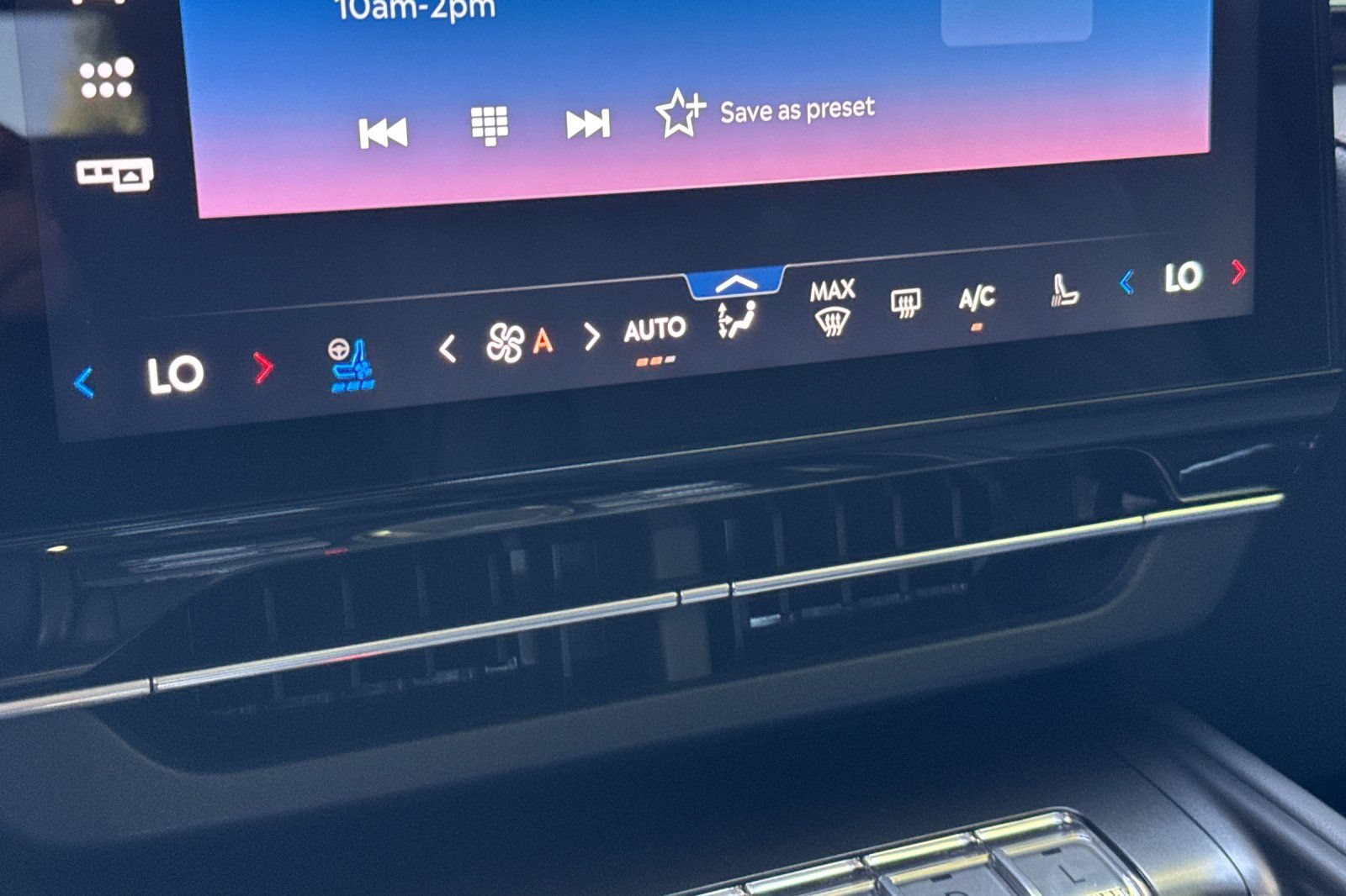 New 2026 Lincoln Nautilus Premier AWD/4WD image 17
