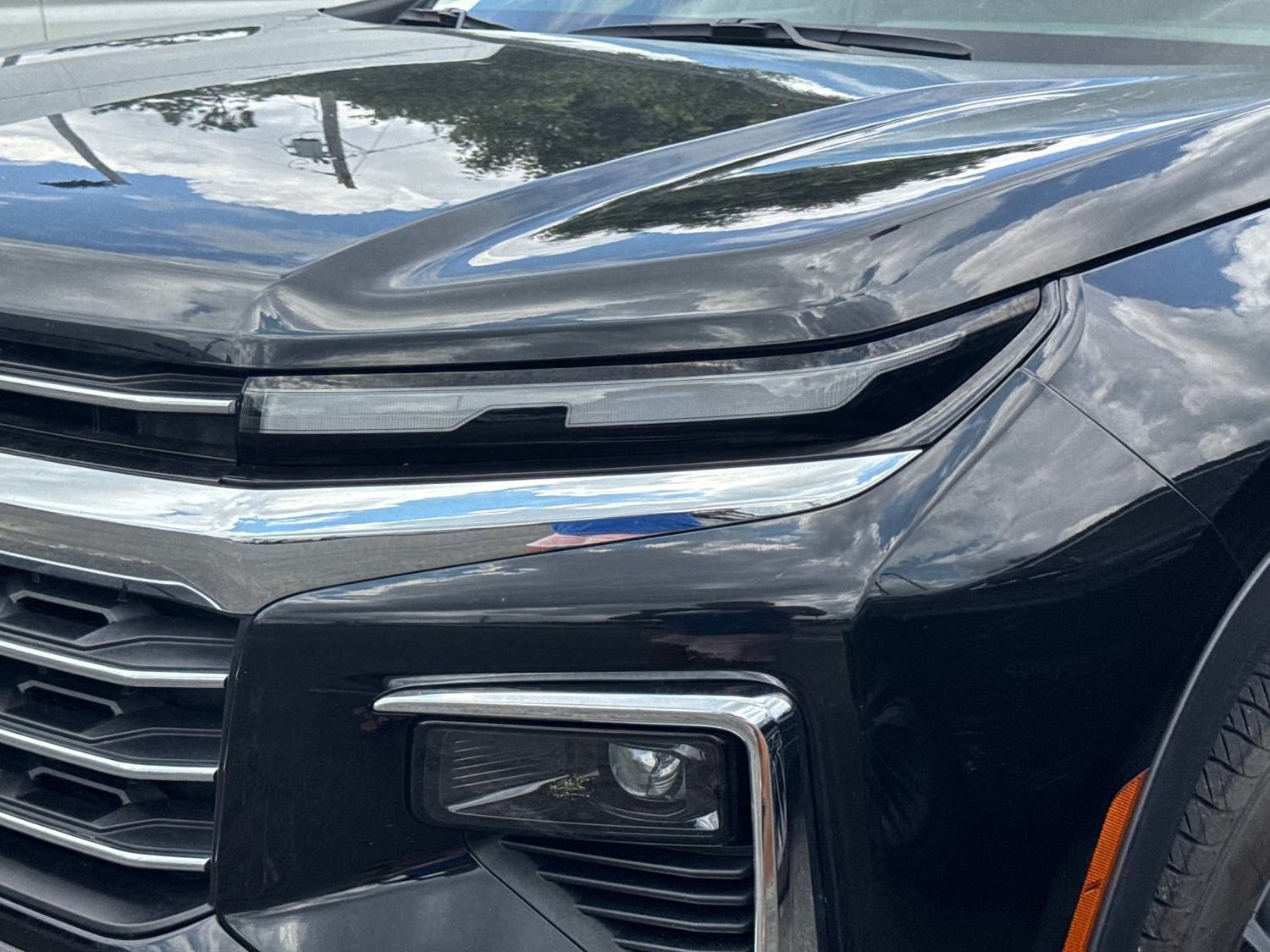 Used 2025 Chevrolet Traverse LT FWD image 13