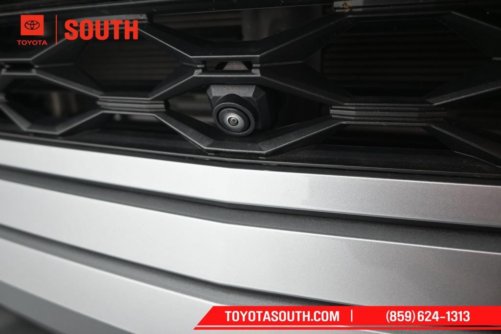 Used 2024 Chevrolet Colorado ZR2 w/ Technology Package AWD/4WD image 44