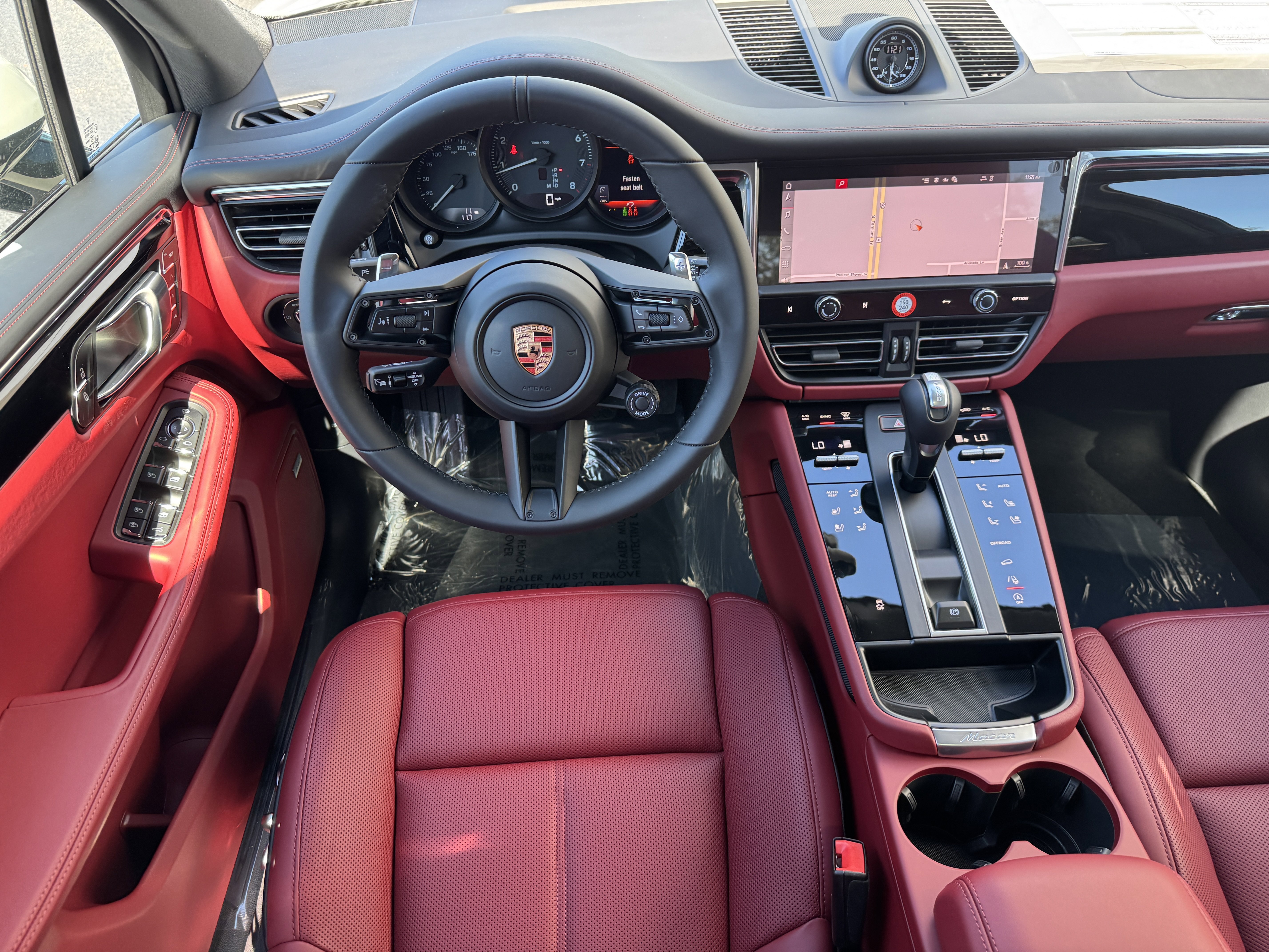 New 2026 Porsche Macan image 17