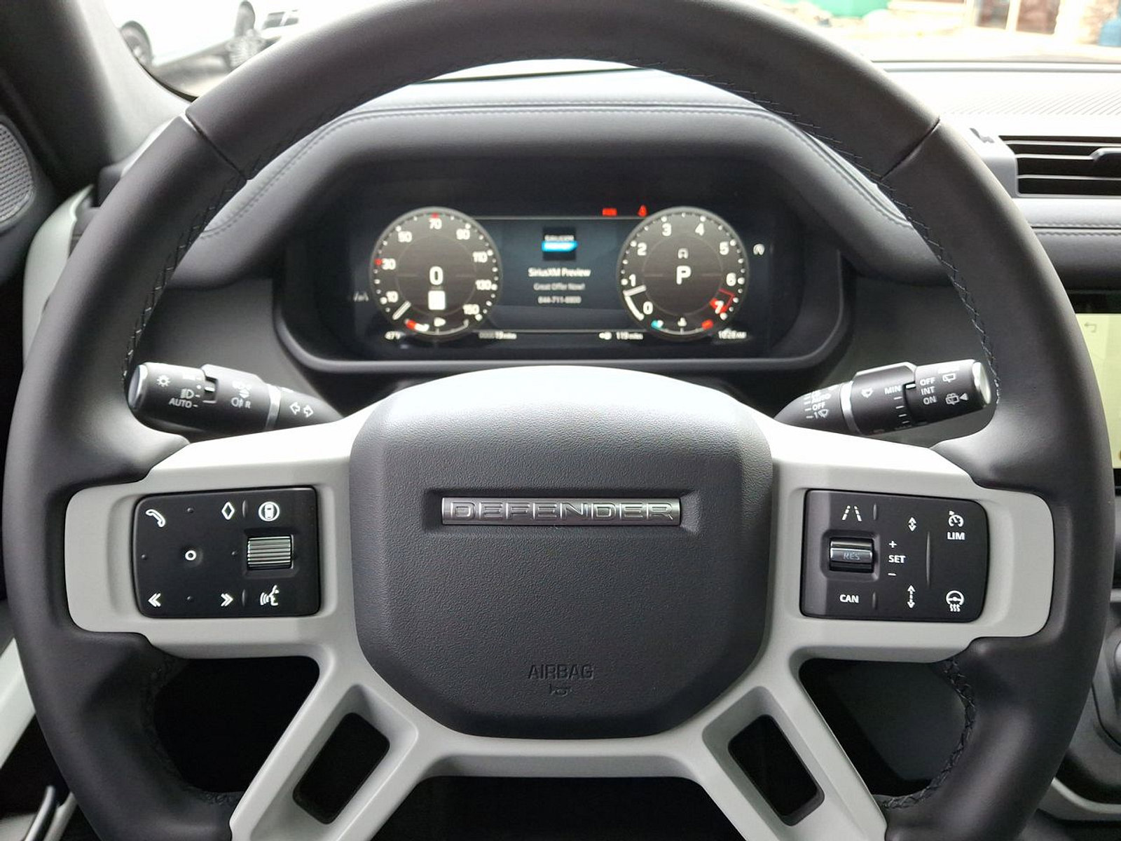 Used 2024 Land Rover Defender 110 S image 14