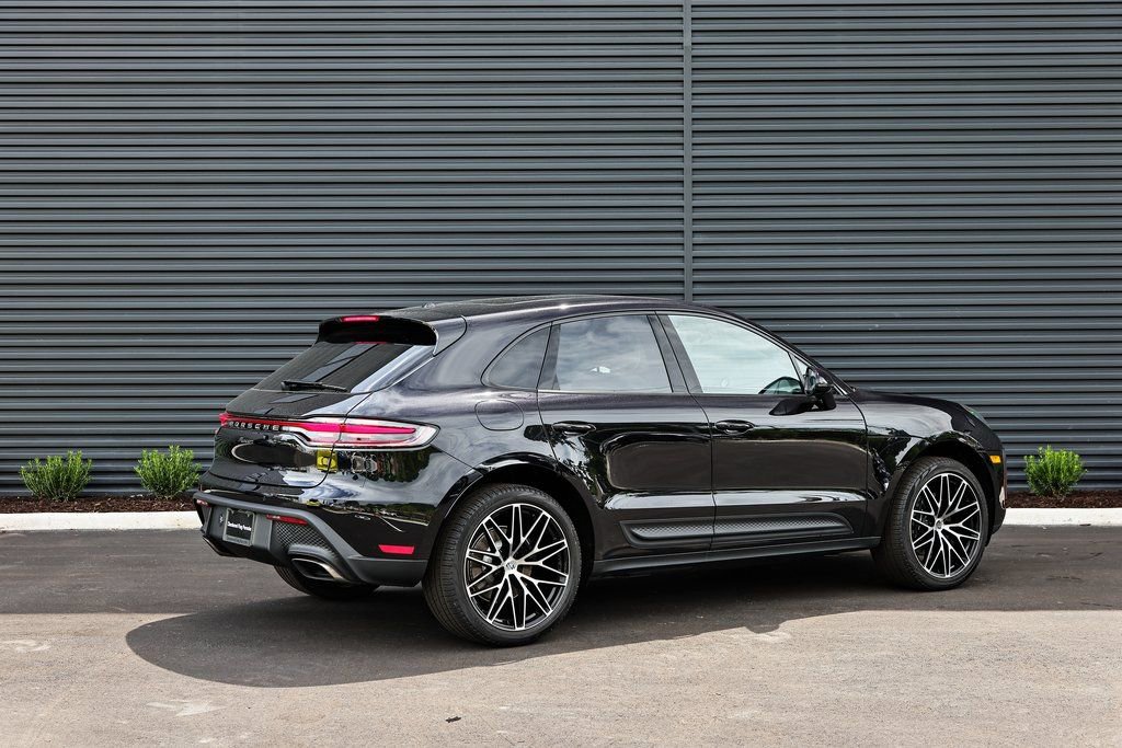 Certified 2026 Porsche Macan image 7