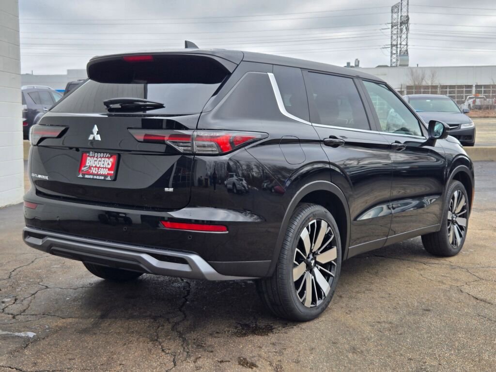 New 2026 Mitsubishi Outlander SE FWD image 10