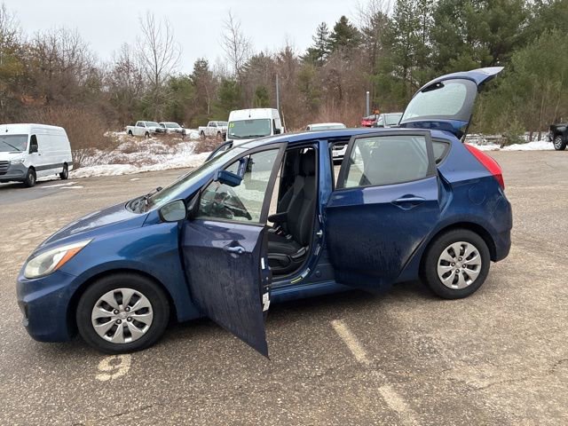 Used 2017 Hyundai Accent SE image 18