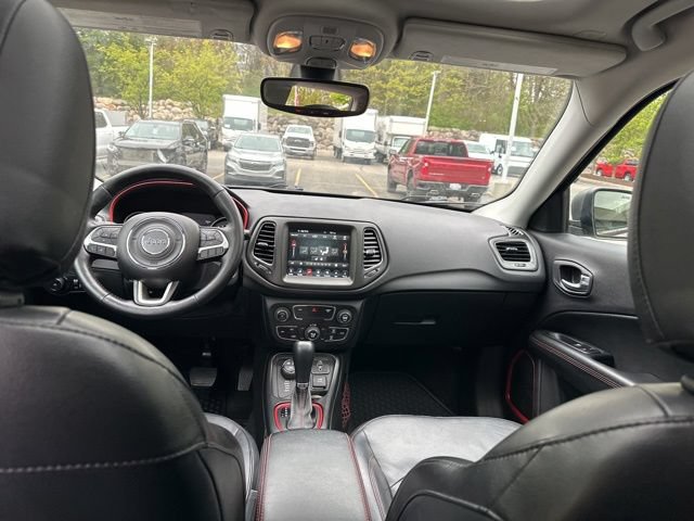 Used 2018 Jeep Compass Trailhawk w/ Leather Interior Group AWD/4WD image 26