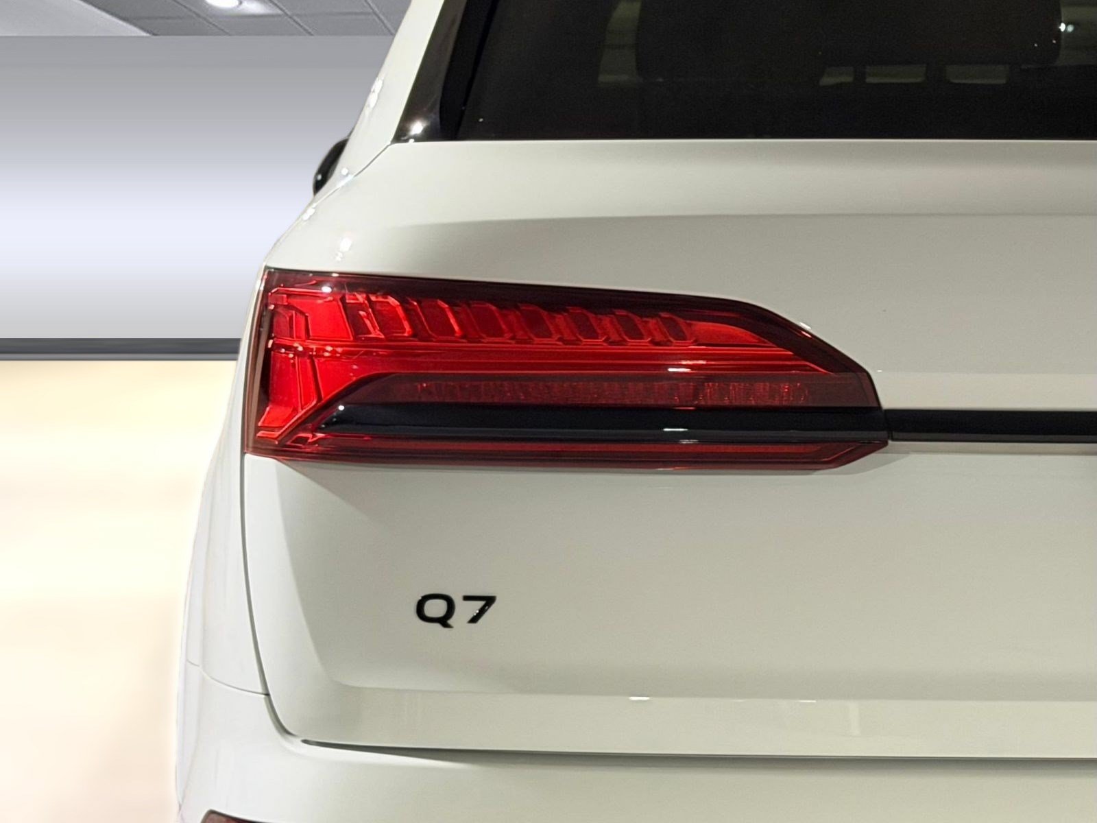 Certified 2026 Audi Q7 2.0T Premium w/ Convenience Plus Package AWD/4WD image 30