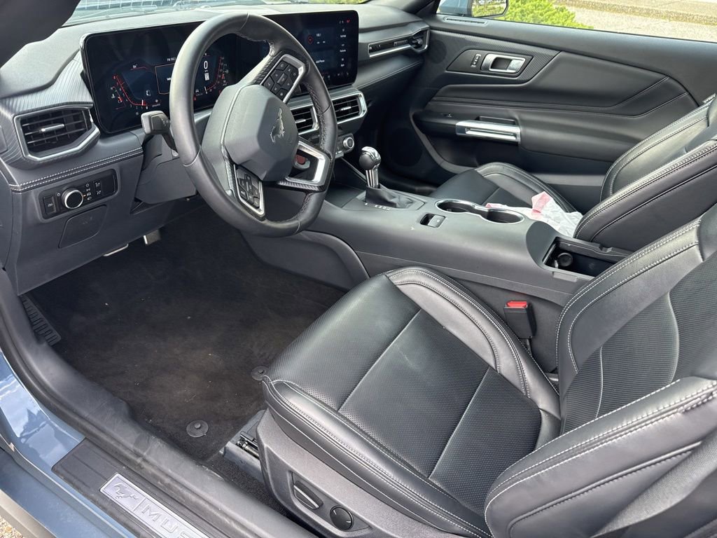 Used 2025 Ford Mustang Premium w/ Wheel & Stripe Package RWD image 3