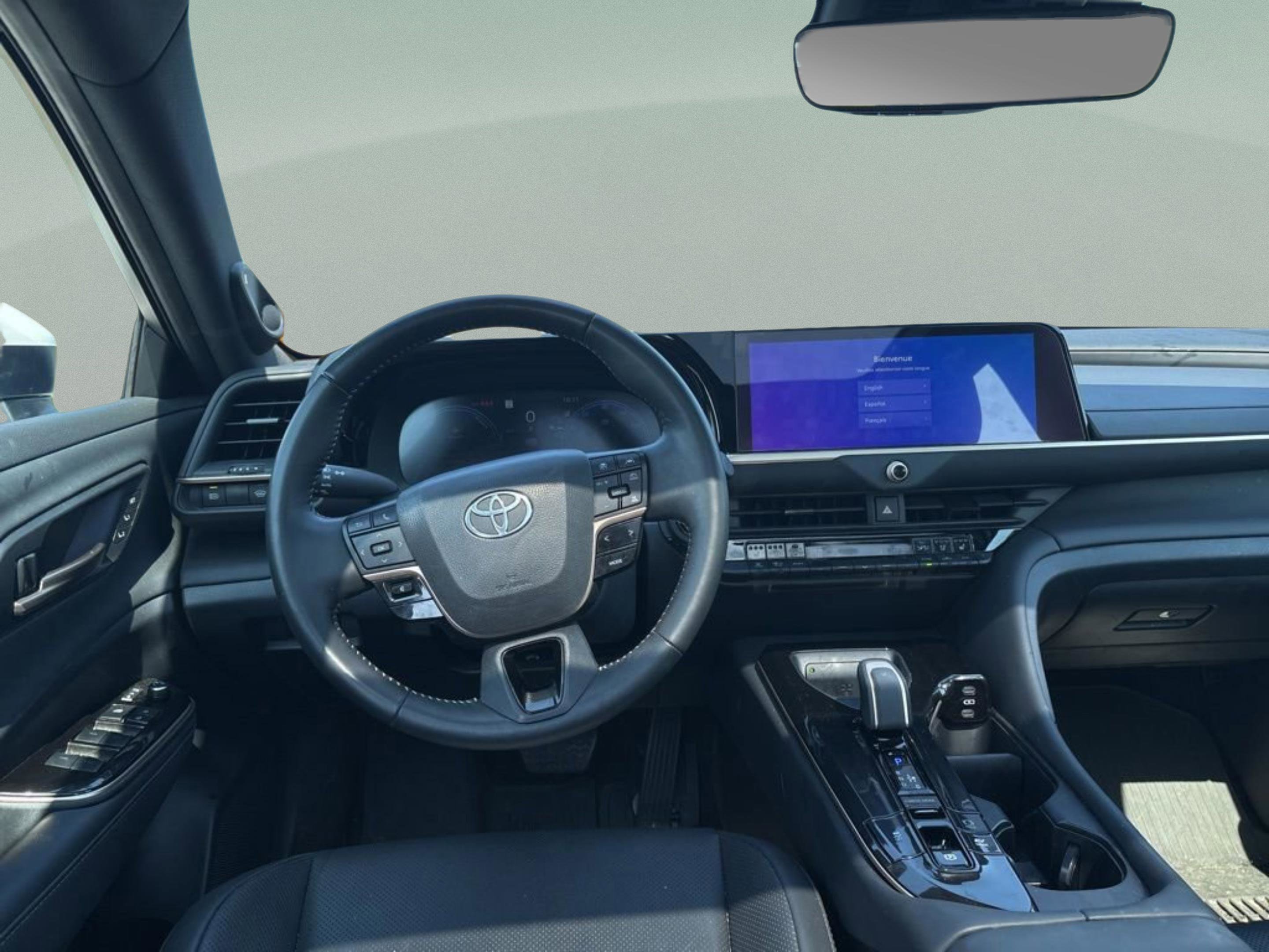 Used 2024 Toyota Crown Limited AWD/4WD image 10