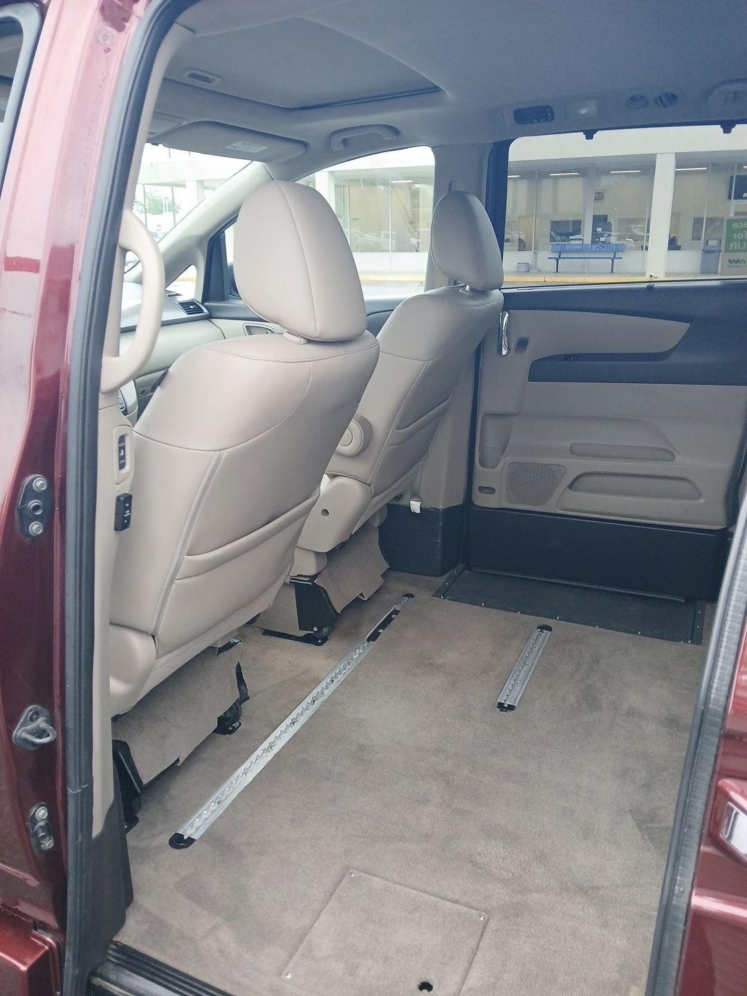Used 2017 Honda Odyssey EX-L image 15