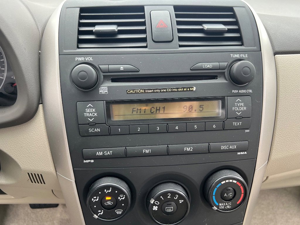 Used 2009 Toyota Corolla LE FWD image 17