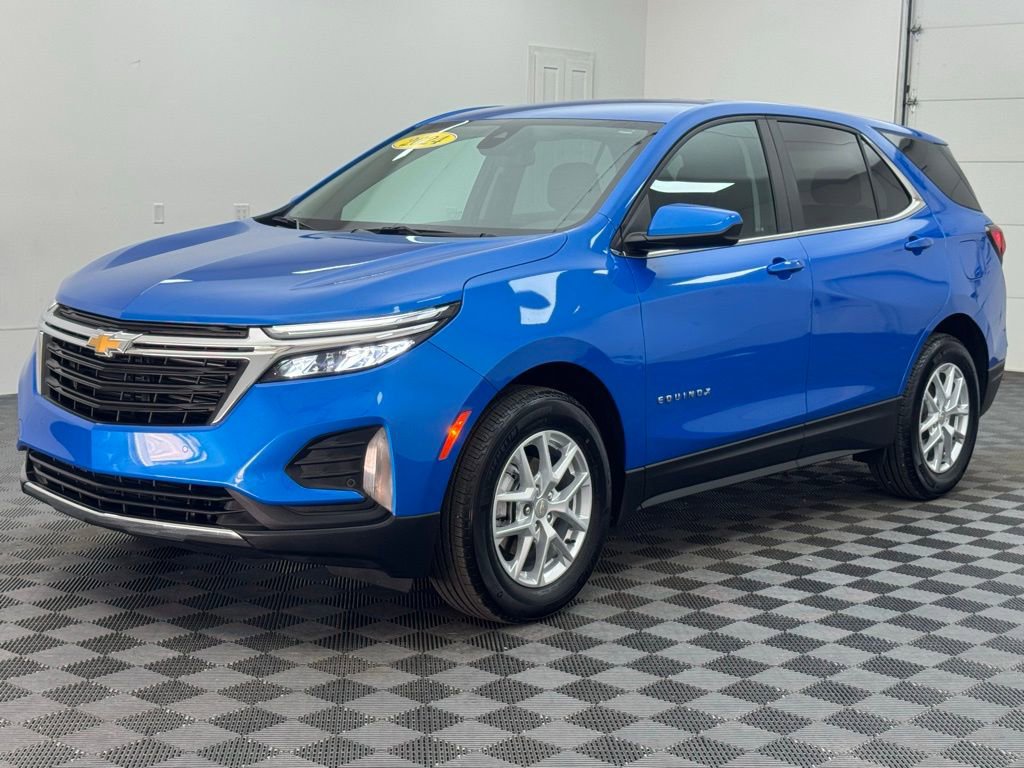 Used 2024 Chevrolet Equinox LT image 2
