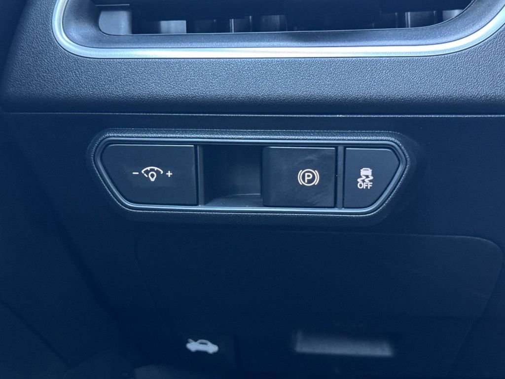 Used 2025 Kia K4 FWD image 28