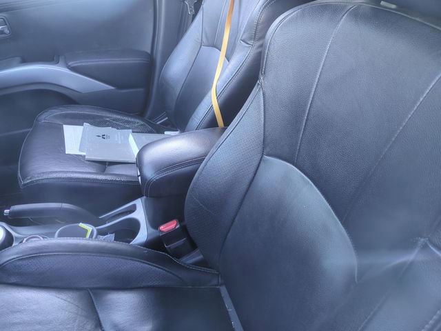 Used 2012 Mitsubishi Outlander GT image 7