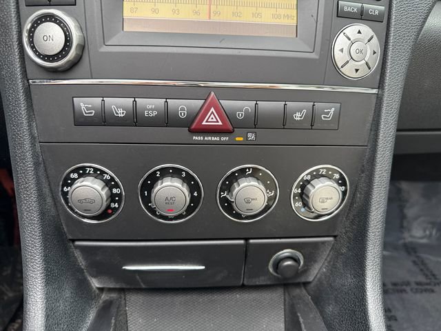 Used 2010 Mercedes-Benz SLK 300 image 17