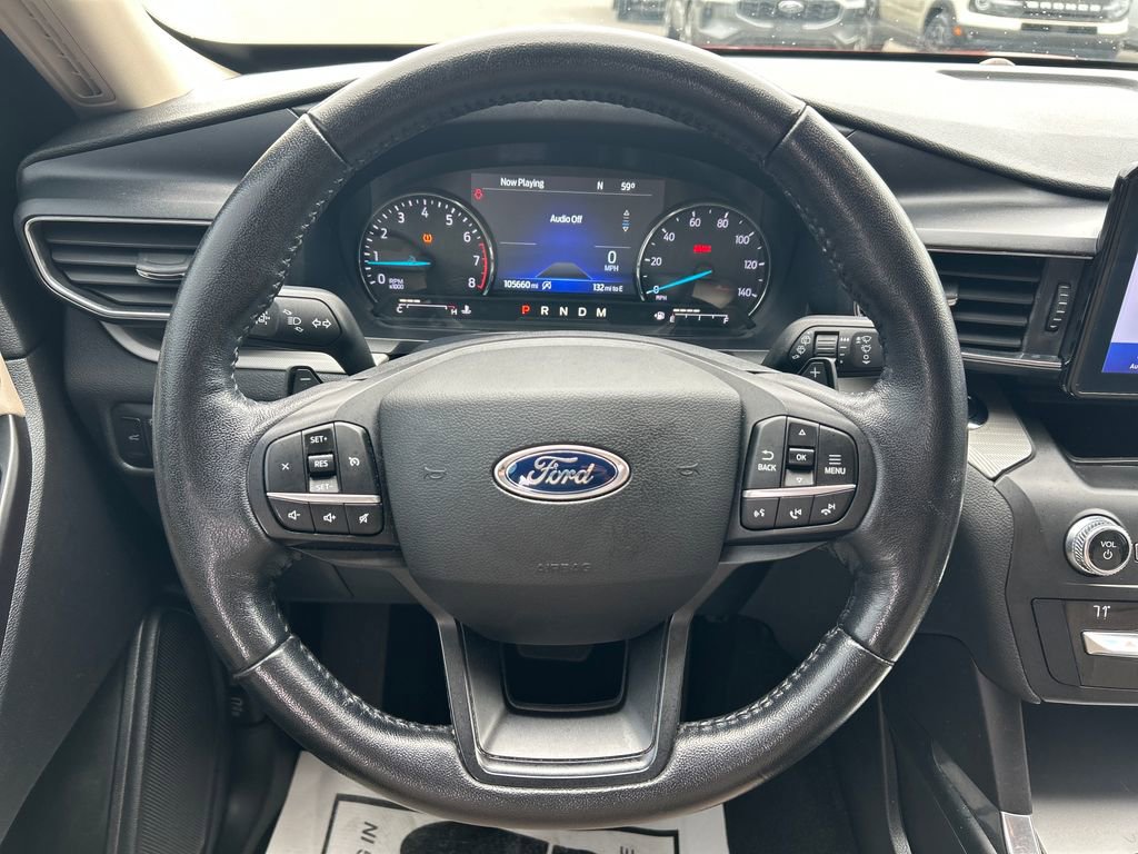 Used 2020 Ford Explorer XLT w/ Equipment Group 202A RWD image 16