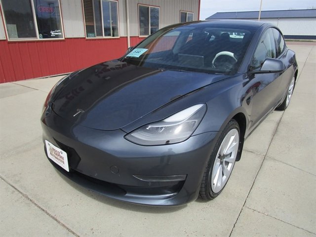 Used 2022 Tesla Model 3 Long Range AWD/4WD image 3