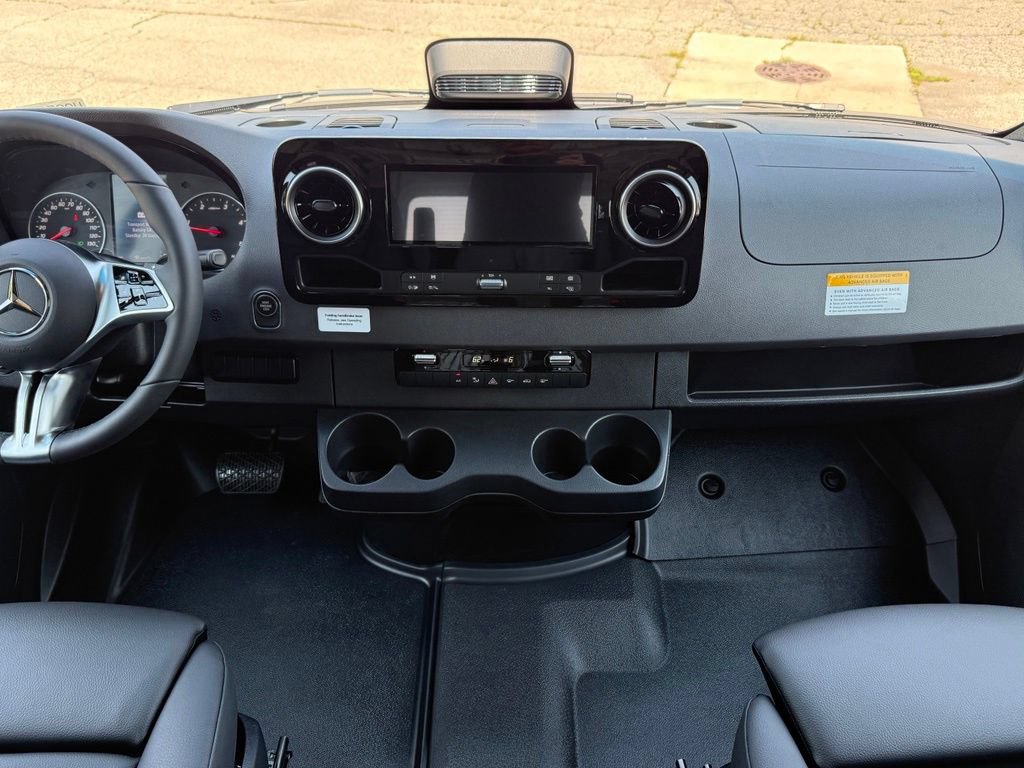 Used 2026 Mercedes-Benz Sprinter 2500 image 26