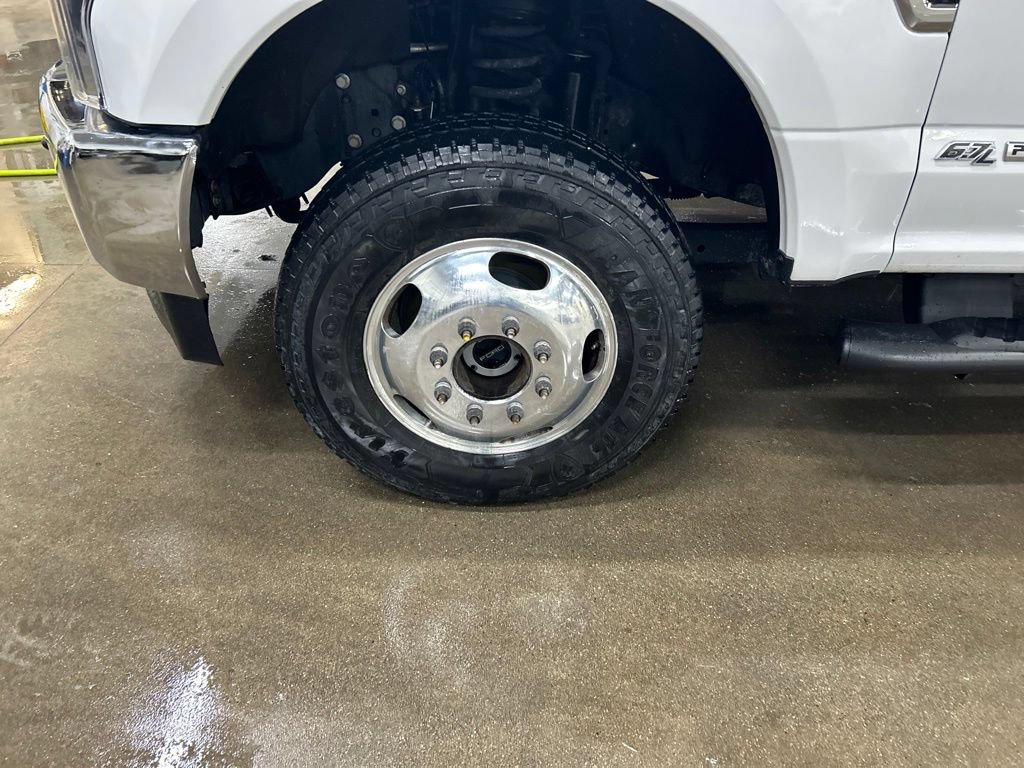 Certified 2019 Ford F350 XL w/ STX Appearance Package AWD/4WD image 28