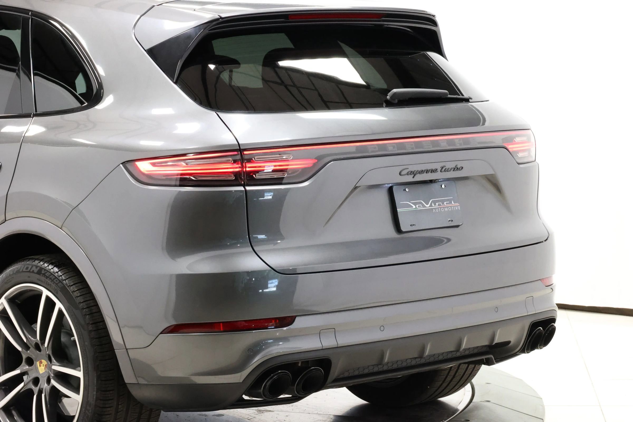 Used 2020 Porsche Cayenne Turbo image 50