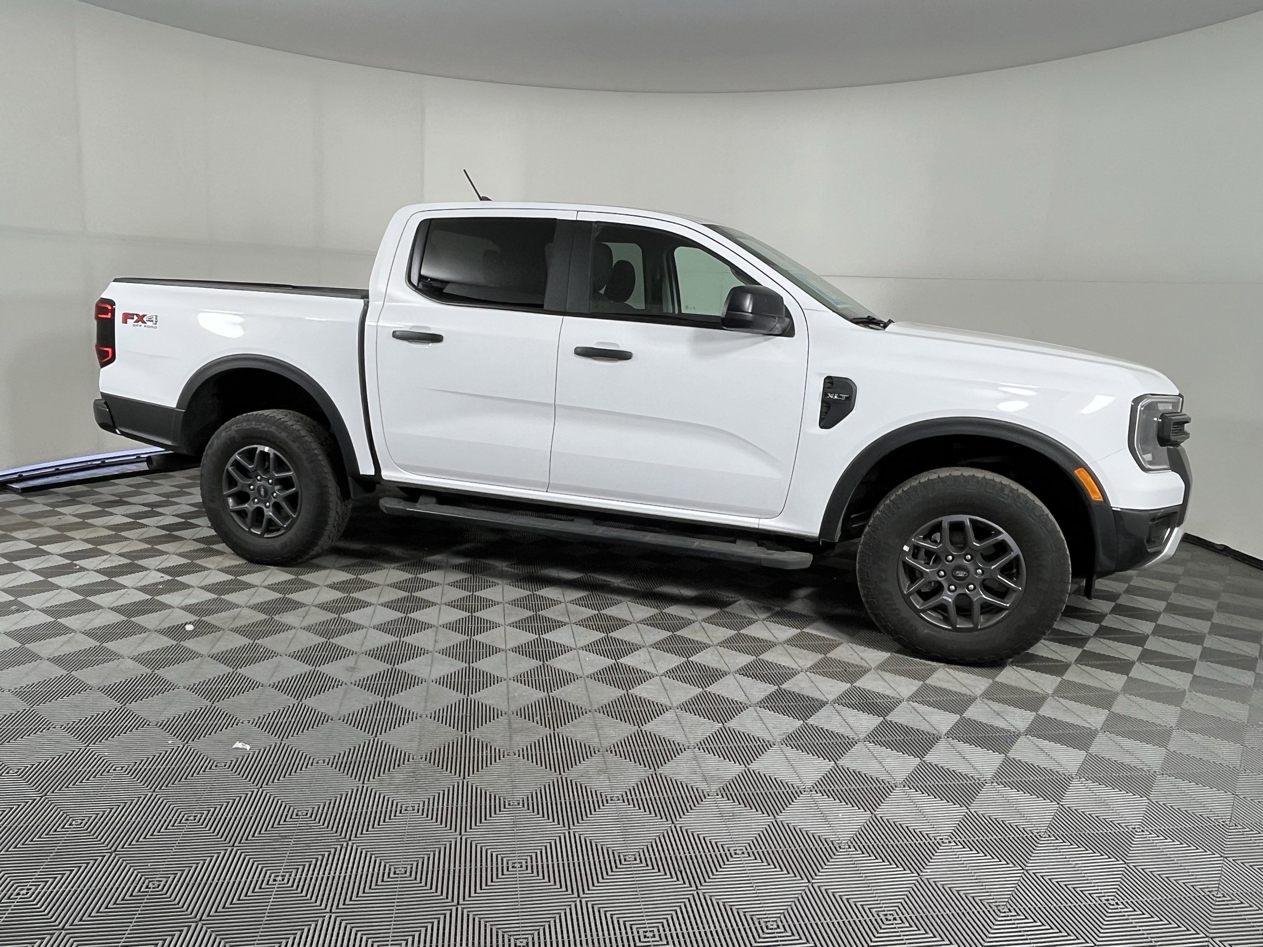 Used 2025 Ford Ranger XLT w/ FX4 Off-Road Package AWD/4WD image 8