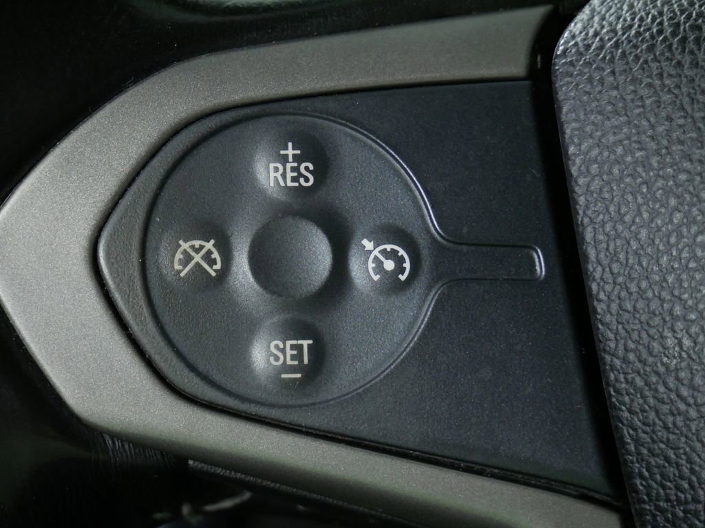 Used 2016 Chevrolet Colorado Z71 AWD/4WD image 25