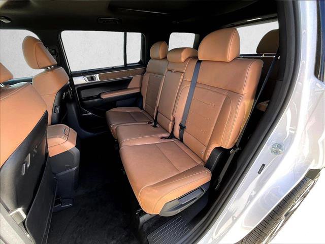 Used 2025 Hyundai Santa Fe Limited image 26