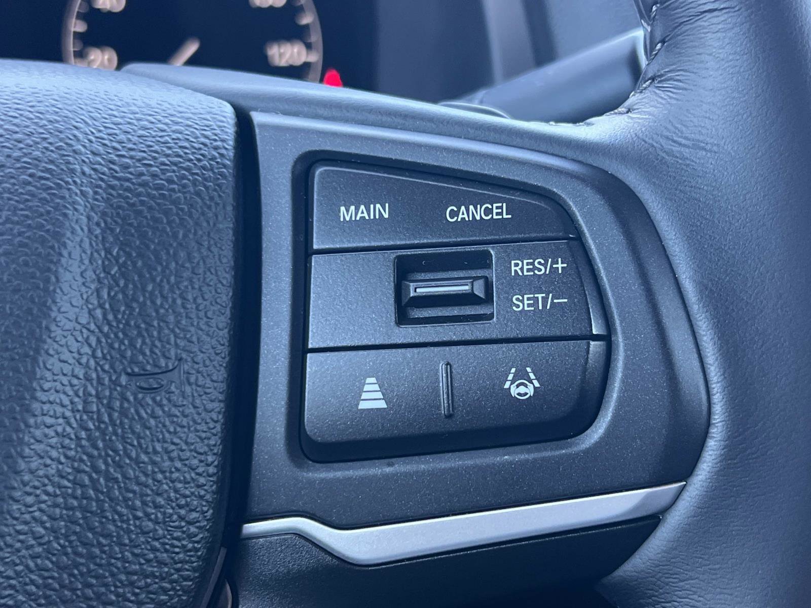 Used 2024 Honda Ridgeline Sport image 10